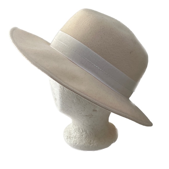 Boutique Kates Canada Wide Brim Hat Beige Ribbon Wool Felt Side Bow - Picture 3 of 7